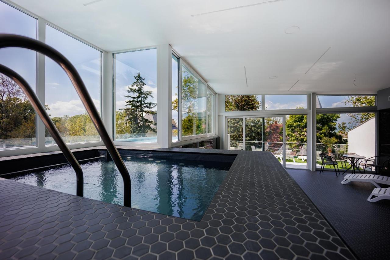 Villa Bauhaus Wellness Apartments 207 - Petiteplage Siófok Exteriér fotografie